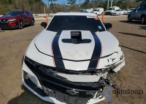 2019 Chevrolet Camaro Ss from USA, damaged, VIN 1G1FH1R76K0131681